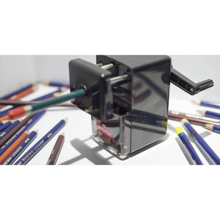 Foto ilustrativa Lápis de Cor Aquarelável Inktense 24 Cores Estojo Lata Derwent