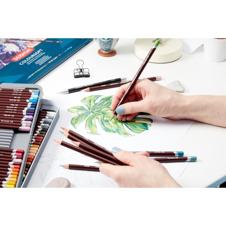 Foto ilustrativa Lápis de Cor Permanente Coloursoft 72 Cores Estojo Madeira Derwent
